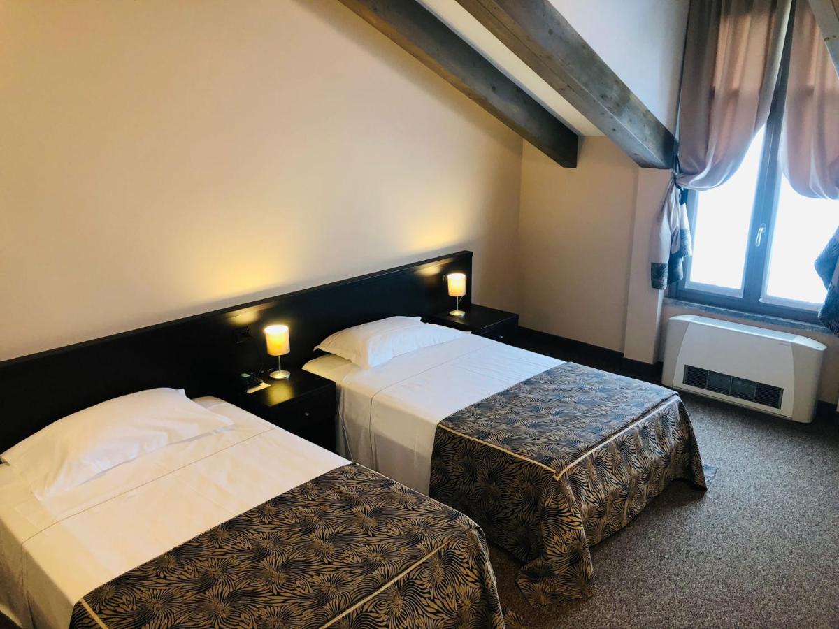 Motel Malpensa Inn & Hotel-Airport Case Nuove  Exteriör bild