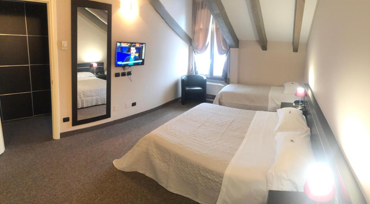 Motel Malpensa Inn & Hotel-Airport Case Nuove  Exteriör bild