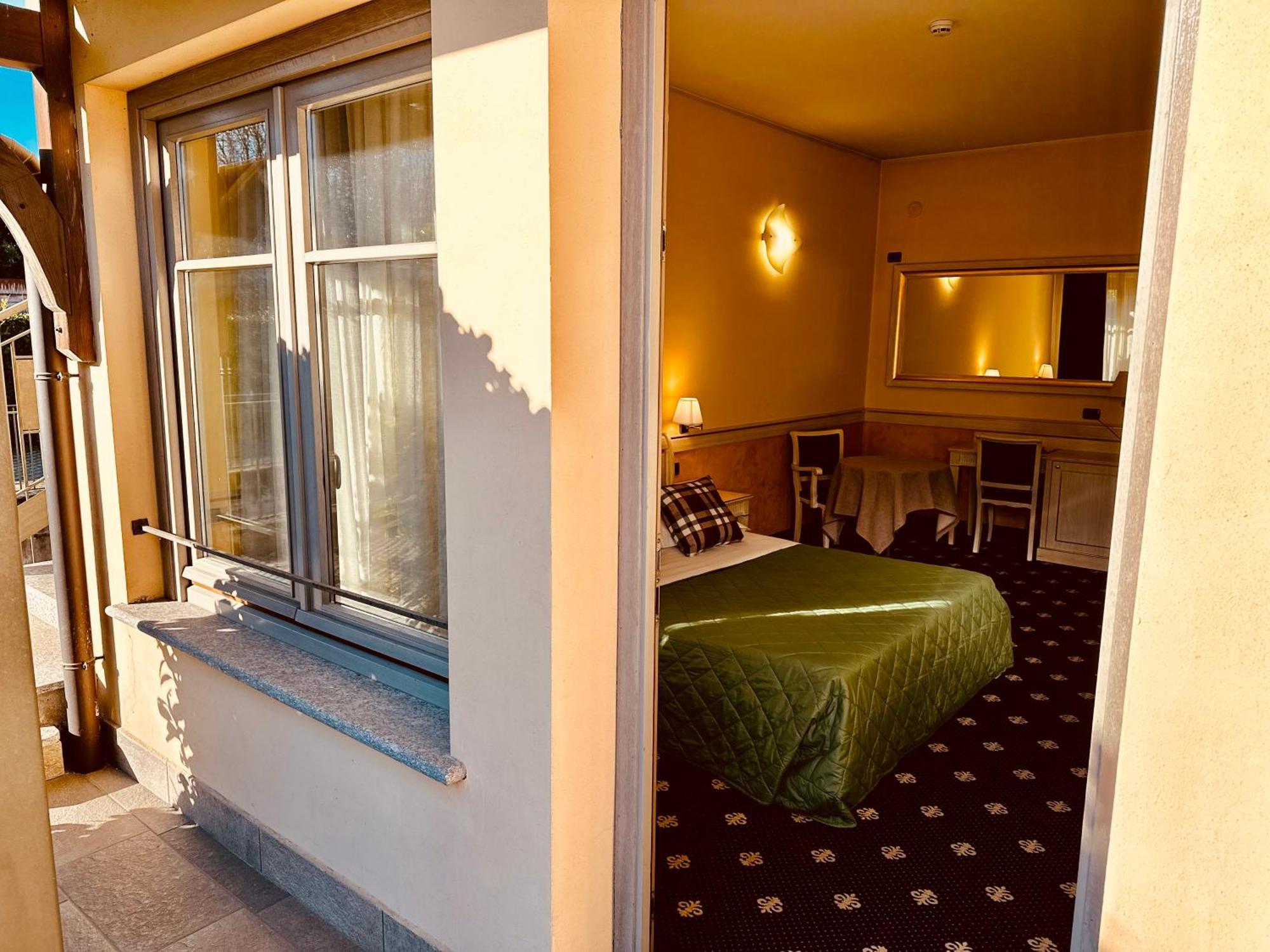 Motel Malpensa Inn & Hotel-Airport Case Nuove  Exteriör bild