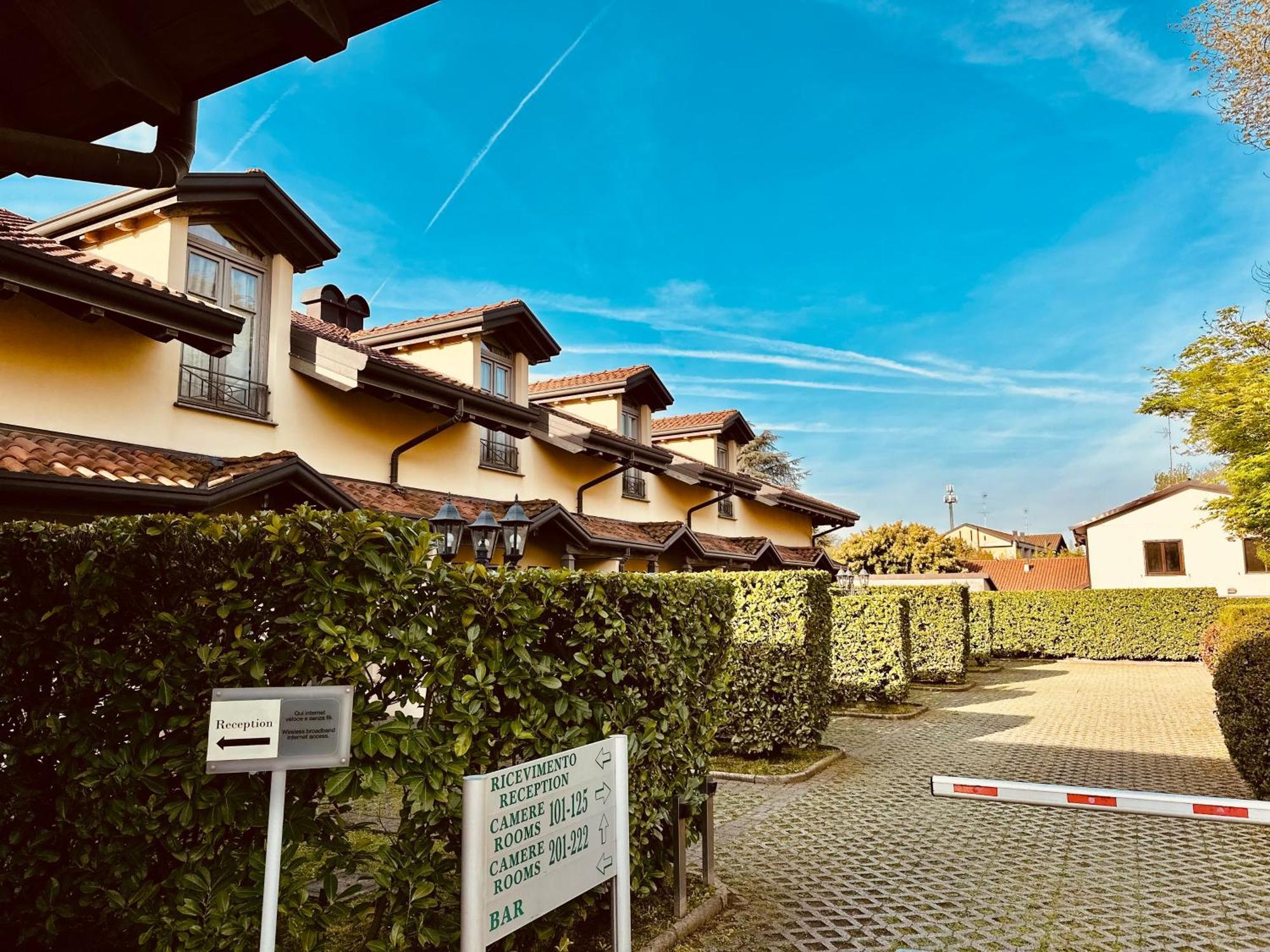 Motel Malpensa Inn & Hotel-Airport Case Nuove  Exteriör bild