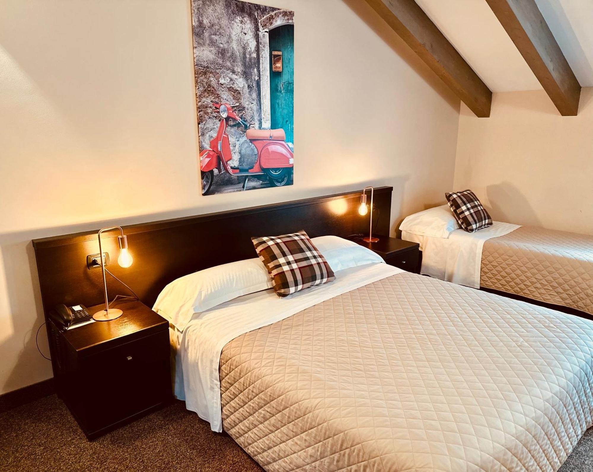 Motel Malpensa Inn & Hotel-Airport Case Nuove  Exteriör bild