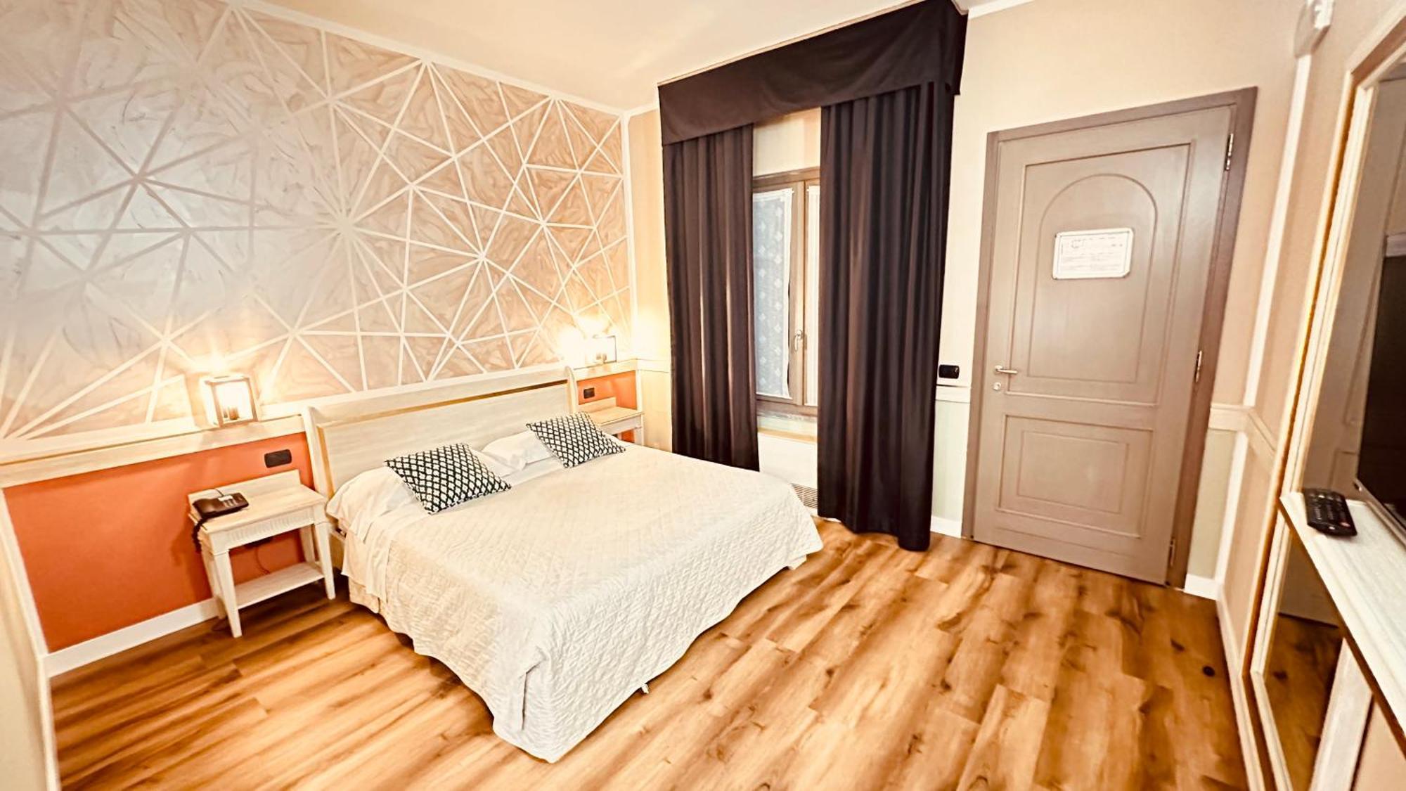 Motel Malpensa Inn & Hotel-Airport Case Nuove  Exteriör bild